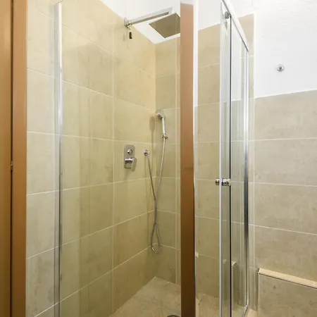 Szálloda Moderno Olbia