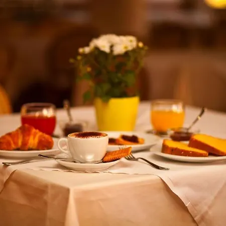 Moderno 3* 奧爾比亞