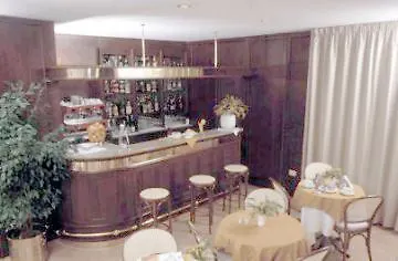 Szálloda Moderno Olbia