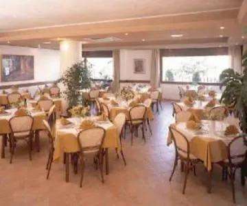 Hotel Moderno 3*